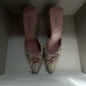 Vintage Prada suede kitten heels